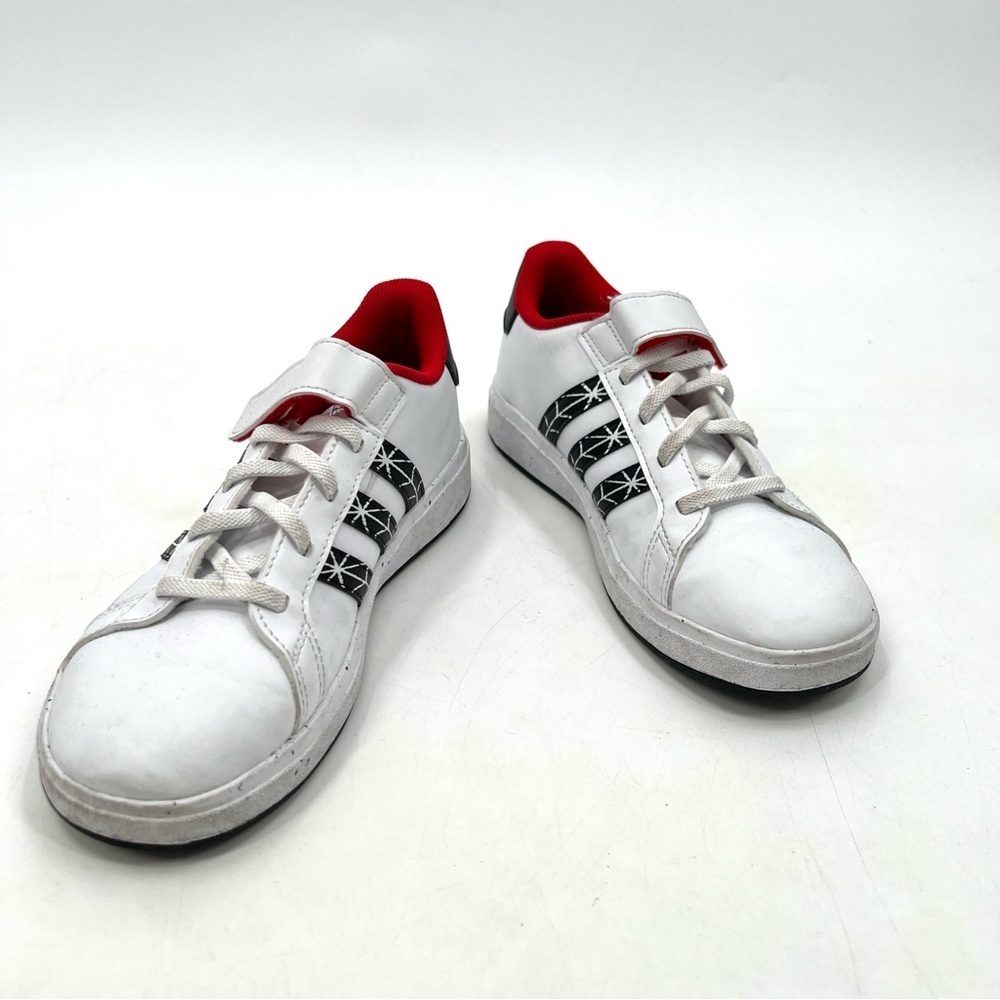 ADIDAS Kids White & Red Spidermand Casual Sneakers Size 2 1/2